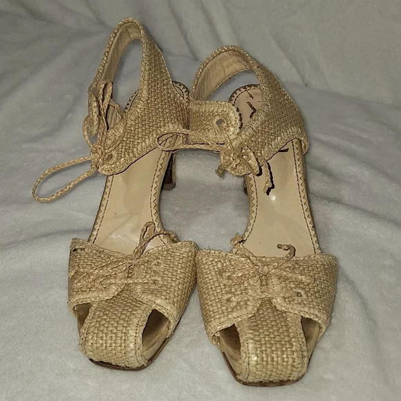Vintage YSL Raffia Heels - Picture 2 of 12